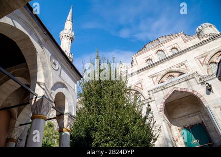 Istanbul / Turquie   01/19/2017: Vue Sur La Mosquée Sehzade, Fatih, Istanbul, Turquie. Banque D'Images