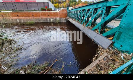 Suite à l'inondation de la rivière Don à Sheffield, novembre 2019 Banque D'Images