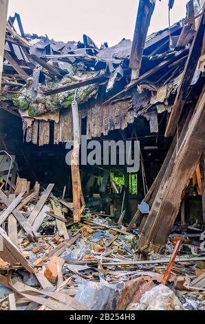 Les boutiques abandonnées sont représentées au centre-ville, le 27 juillet 2019, à Yazoo City, au Mississippi. La ville compte 11 403 personnes, dont 40,2 pour cent vivent en dessous de la pauvreté. Banque D'Images