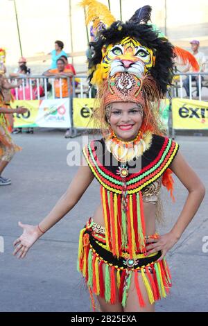 Barranquilla, COLOMBIE - 10 FÉVR. : Carnaval del Bicenario 200 ans de Carnaval. 10 Février 2013 Barranquilla Colombie Banque D'Images