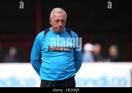 Matthew Bates, responsable de Hartlepool United lors de Dagenham & Redbridge vs Hartlepool United, ballon de football de la Ligue nationale de Vanarama au Chigwell Constructi Banque D'Images