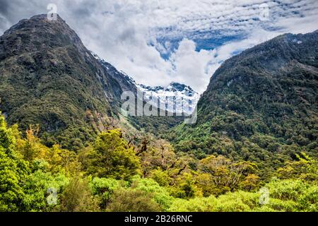 Mont Christina, Pop View, À Te Anau Milford Highway, Parc National De Fiordland, Région De Southland, Île Du Sud, Nouvelle-Zélande Banque D'Images