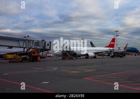 29 Octobre 2019, Moscou, Russie. Avion Boeing 737-800 Nordwind Airlines à l'aéroport de Sheremetyevo à Moscou. Banque D'Images