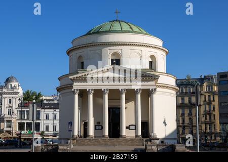 Église Saint-Alexandre sur La place Des Trois Croix à Varsovie, en Pologne, monument de la ville de style néoclassique. Banque D'Images