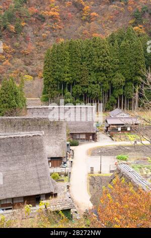 Maisons Traditionnelles De Suganuma (Site Classé Au Patrimoine Mondial De L'Unesco), Gokayama, Préfecture De Toyama, Japon Banque D'Images