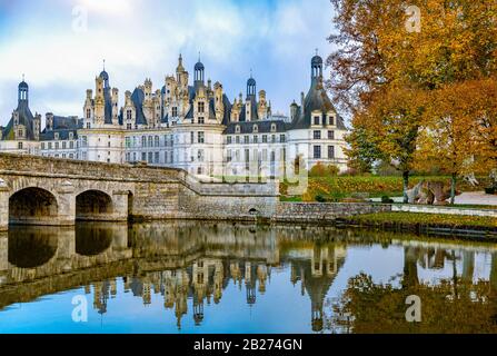 Chambord, France - 14 novembre 2018 : le château de Chambord vu du jardin Banque D'Images