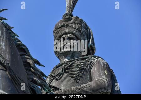 Reiterstandbild, König Ernst August I., Hauptbahnhof, Ernst-August-Platz, Hanovre, Niedersachsen, Allemagne Banque D'Images