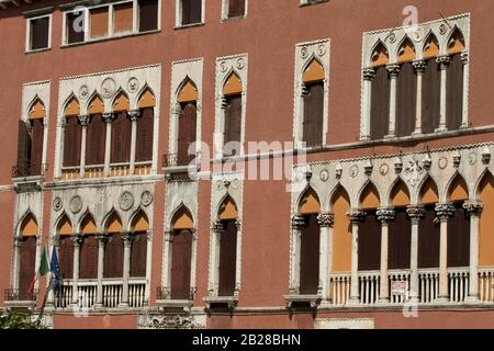 Façade de Palais Soranzo au Campo San Polo à Venise, Italie Banque D'Images