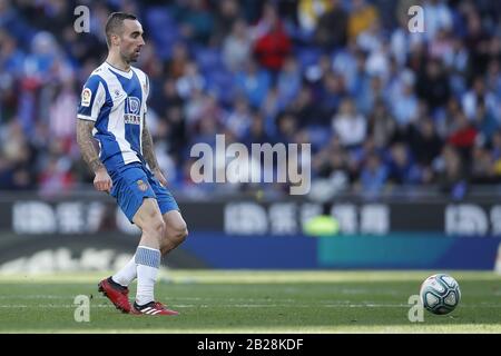 Barcelone, Catalogne, Espagne. 1 mars 2020. 1 mars 2020 - Stade RCDE, Cornella, Espagne - LaLiga Santander- RCD Espanyol / Atletico de Madrid; .Sergi Darder du RCD Espanyol passe la balle. Crédit: Eric Alonso/Zuma Wire/Alay Live News Banque D'Images