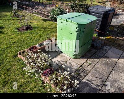 Affiche verte dans le jardin Banque D'Images