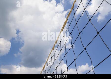 Harrisburg, Caroline Du Nord, États-Unis. 28 février 2020. Vues génériques d'un filet de volley-ball contre un ciel bleu (image de crédit: © Walter G Arce Sr Grindstone Medi/ASP) Banque D'Images