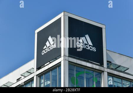 Adidas, Tauentzien, Charlottenburg, Berlin, Deutschland Banque D'Images