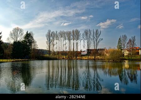 Village de Rehbach (partie de Michelstadt) dans la région d'Odenwald, district d'Odenwald, Hesse, Allemagne Banque D'Images