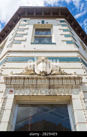 Coquille, Oregon, États-Unis - 11 mai 2017 : le devant du premier bâtiment de la Banque nationale Banque D'Images