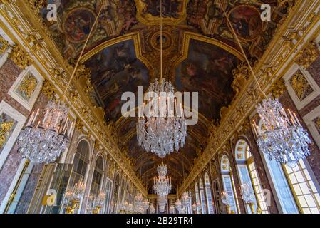 La Salle Des Miroirs, Le Château De Versailles, Paris, France Banque D'Images