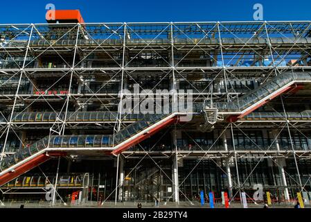 Centre Pompidou, le musée d'art moderne de Paris, France Banque D'Images