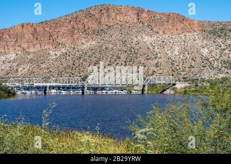 Une vue magnifique sur le paysage naturel d'Apache Junction, Arizona Banque D'Images