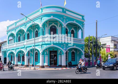 Bâtiment d'architecture sino-portugais dans la vieille ville de Phuket, Thaïlande. Banque D'Images