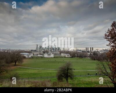 Vue sur la ville depuis Greenwich Park, Londres, Angleterre, Royaume-Uni Banque D'Images