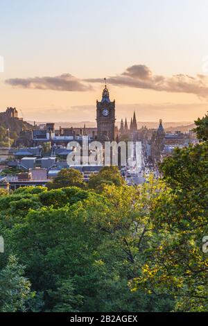 Une vue de Calton Hill sur Édimbourg, City of Edinburgh, Ecosse, Royaume-Uni, Europe. Banque D'Images