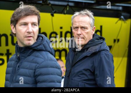 Dortmund, Allemagne. 29 février 2020. Jochen SAIER (à gauche, directeur sportif, FR) et Christian STREICH (entraîneur, FR), portrait de mi-longueur, football 1. Bundesliga, 24ème jour de jumelage, Borussia Dortmund (DO) - SC Freiburg (FR) 1: 0, le 29/02/2020 à Dortmund/Allemagne. | utilisation dans le monde crédit: DPA/Alay Live News Banque D'Images