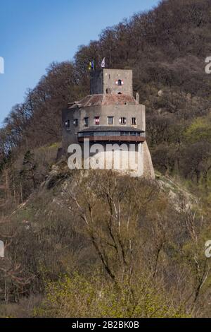 Greifenstein, Autriche - 04/09/2018: Château Greifenstein en Basse-Autriche, le printemps est ensoleillé Banque D'Images