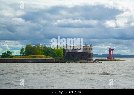 Fort kronshlot Marine sur l'île de Cronstadt Saint-Pétersbourg à jour d'été. Attraction touristique à saint Petersburg, Russie Banque D'Images