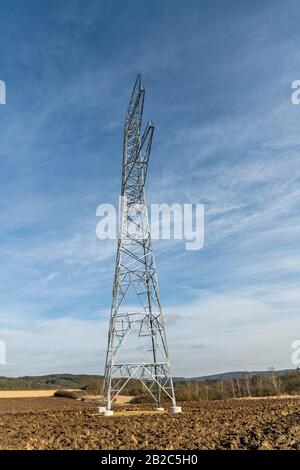 tout nouveau pylon haute tension encore sans fils, technologie Banque D'Images