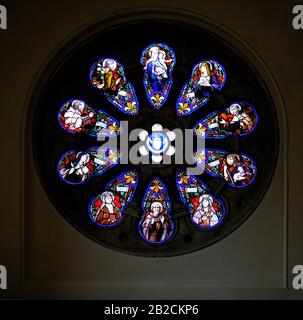 Vitrail Rond Dans L'Église Du Couvent De Carmelite De St. Theresa Clarendon St. Dublin Irlande. Teresa Banque D'Images