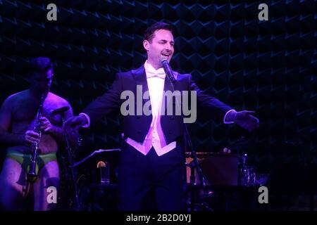 Le Skivvies en concert avec des invités spéciaux au Joe's Pub - Performance. Avec: Max Von Essen Où: New York, New York, États-Unis Quand: 31 Jan 2020 Crédit: Joseph Marzullo/Wenn.com Banque D'Images