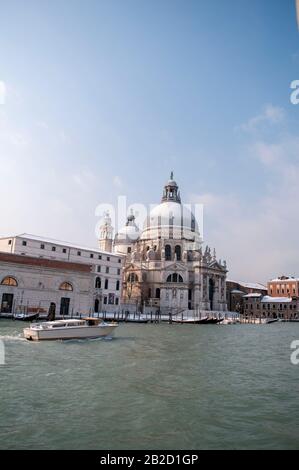 Vue panoramique en hiver, île de Venise, Vénétie, Italie Banque D'Images