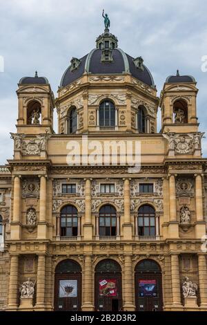 Le NHM de Vienne est l'un des plus grands musées et établissements de recherche non universitaires d'Autriche Banque D'Images