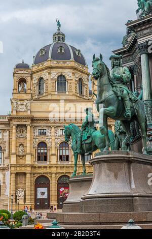 Le NHM de Vienne est l'un des plus grands musées et établissements de recherche non universitaires d'Autriche Banque D'Images