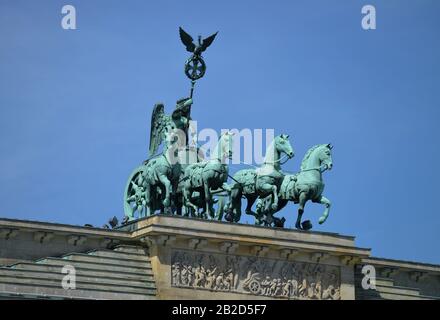 Quadriga, Brandenburger Tor, Pariser Platz, Mitte, Berlin, Deutschland Banque D'Images