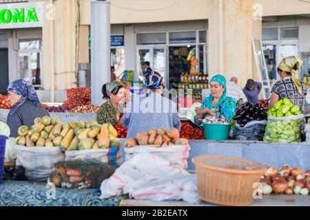 SiAB Bazar, près de la Mosquée Bibi Khanym, de la mosquée Bibi Khanum, de Samarkand, d'Ouzbékistan, d'Asie centrale, d'Asie Banque D'Images