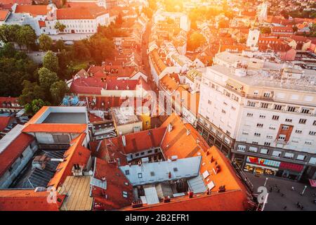 Zagreb Croatie. Vue aérienne du dessus de la place Ban Jelacic Banque D'Images