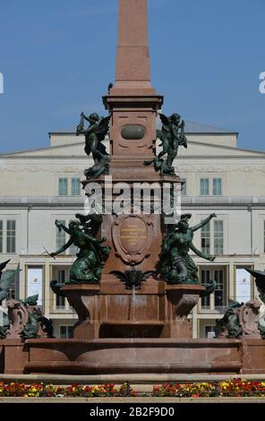 Mendebrunnen, Opéra, l'Augustplatz, Leipzig, Saxe, Allemagne Banque D'Images