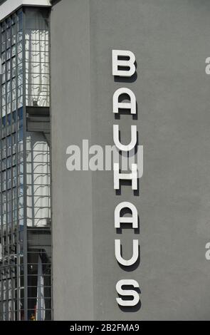 Bauhausgebaeude, Gropiusallee, Dessau, Sachsen-Anhalt, Allemagne Banque D'Images