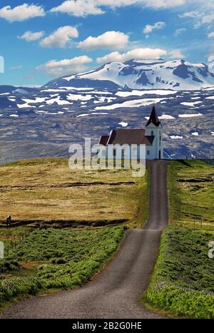 Ancienne petite église en bois en Islande Hellnar Banque D'Images
