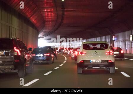 Autostrada A1 Milano-Napoli appelé Autostrada del Sole en Toscane, Italie. 24 Août 2019 © Wojciech Strozyk / Alay Stock Photo Banque D'Images