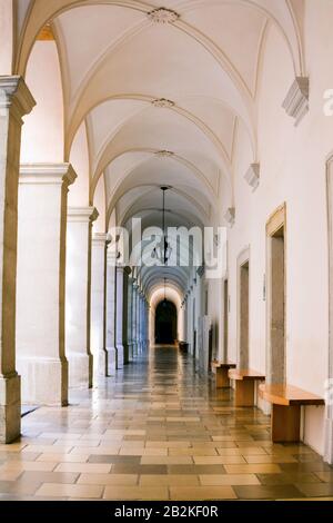 L'Abbaye De Melk Ou Stift Melk Est Une Abbaye Bénédictine Autrichienne Et Unique Du Monde La Plus Célèbre Place Religieuse Qu'Elle Est Située Au-Dessus De La Ville De Melk On Banque D'Images