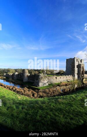 Vue sur le château de Baconsthorpe ou le Baconsthorpe Hall, manoir fortifié ruiné, village de Baconsthorpe, Norfolk du Nord, Angleterre, Royaume-Uni Banque D'Images