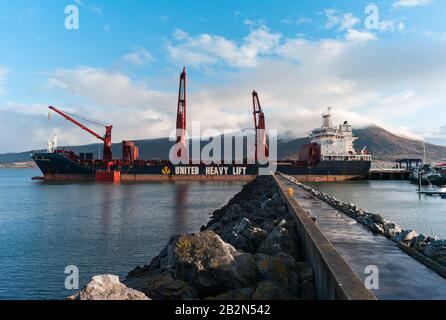 Fenit, Irlande - 2 mars 2020: General Cargo Ship (Tasmanic Winter) amarré dans le port de Fenit sur la côte ouest du comté de Kerry, Irlande Banque D'Images