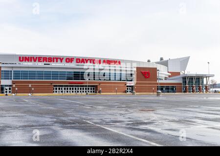 Dayton, OH, États-Unis / 28 février 2020: University of Dayton Arena, stade du programme de basket-ball Dayton Flyers. Banque D'Images