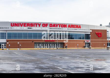 Dayton, OH, États-Unis / 28 février 2020: University of Dayton Arena, stade du programme de basket-ball Dayton Flyers. Banque D'Images