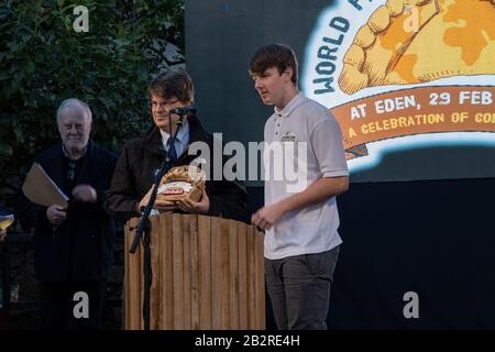 St Austell, Royaume-Uni. 29 février 2020. Compétition Mondiale De Pasty Au Projet Eden, Cornwall. Les boulangers amateurs et professionnels du monde entier le combattent pour créer la délicatesse au four ultime. Banque D'Images