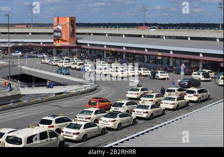 Les taxis, la borne A, Flughafen Tegel, Reinickendorf, Berlin, Deutschland Banque D'Images