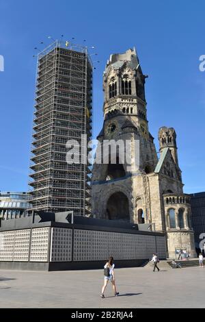 Kaiser-Wilhelm-Gedaechtniskirche, Breitscheidplatz, Charlottenburg, Berlin, Deutschland Banque D'Images