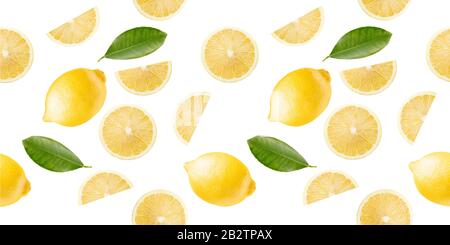 motif avec des tranches de citron et des feuilles sur fond blanc. Banque D'Images