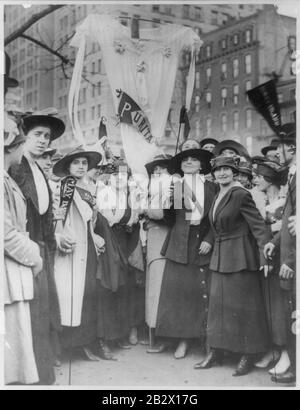 Les travailleurs du vêtement se sont paraading le May Day, New York, New York Banque D'Images